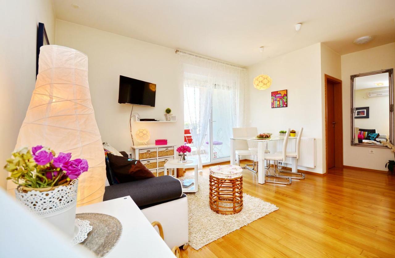 Apartment Vacation In Zadar - Mirna Buitenkant foto