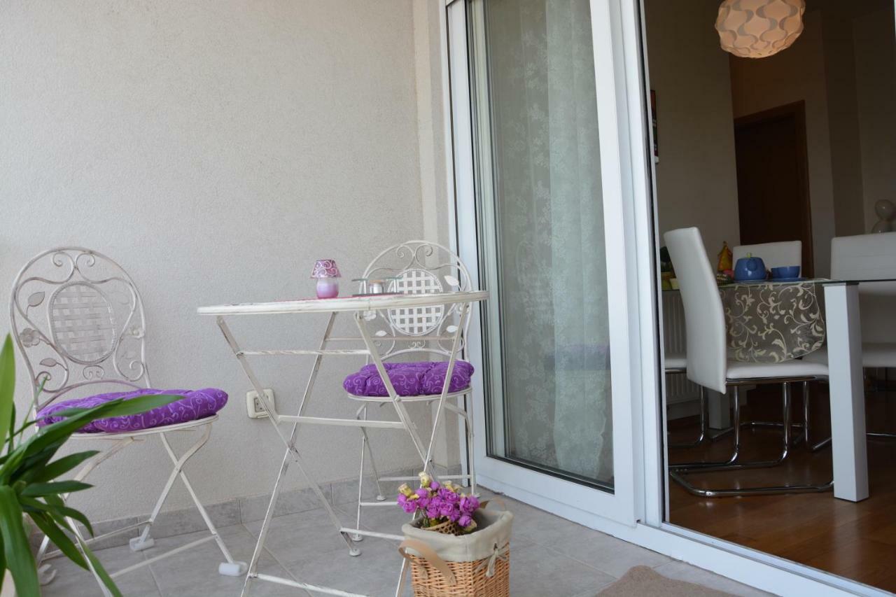 Apartment Vacation In Zadar - Mirna Buitenkant foto