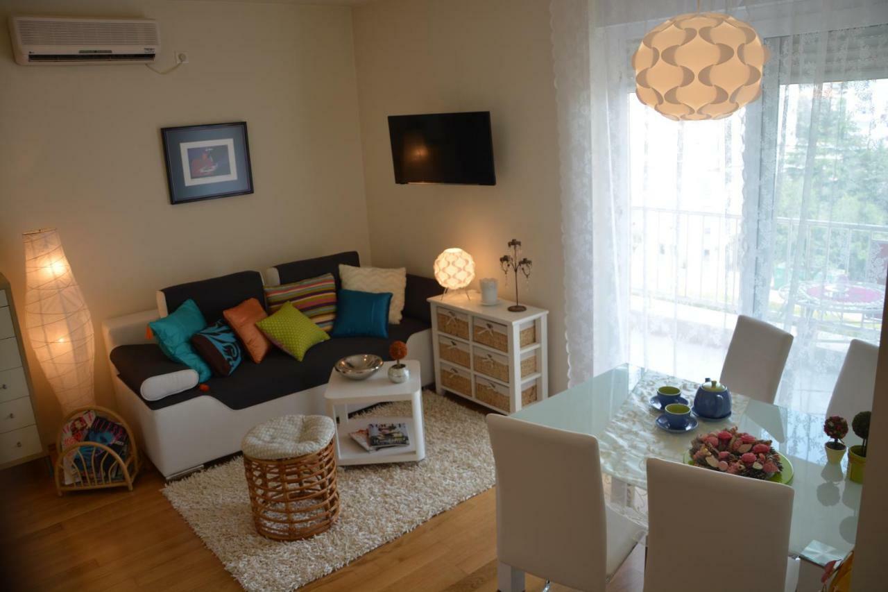 Apartment Vacation In Zadar - Mirna Buitenkant foto