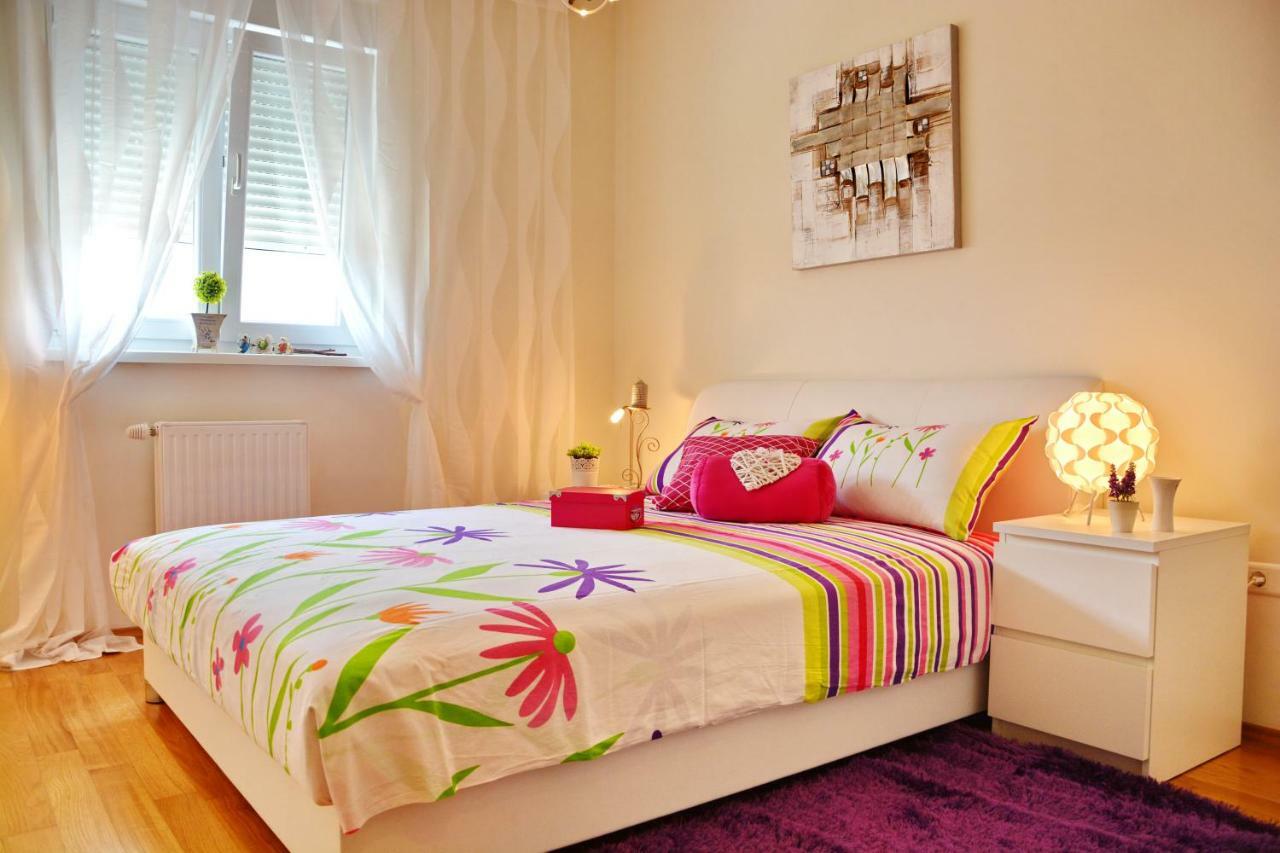 Apartment Vacation In Zadar - Mirna Buitenkant foto