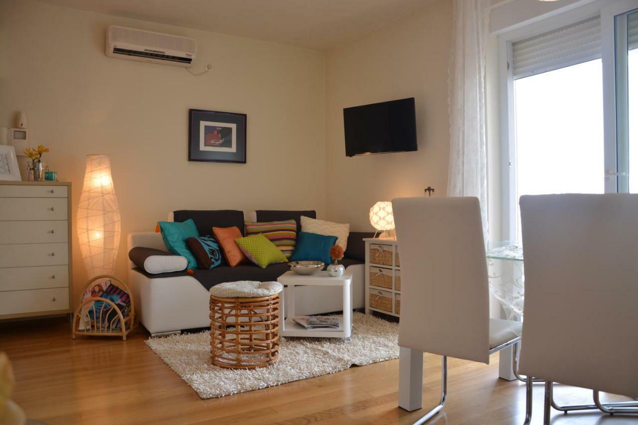 Apartment Vacation In Zadar - Mirna Buitenkant foto